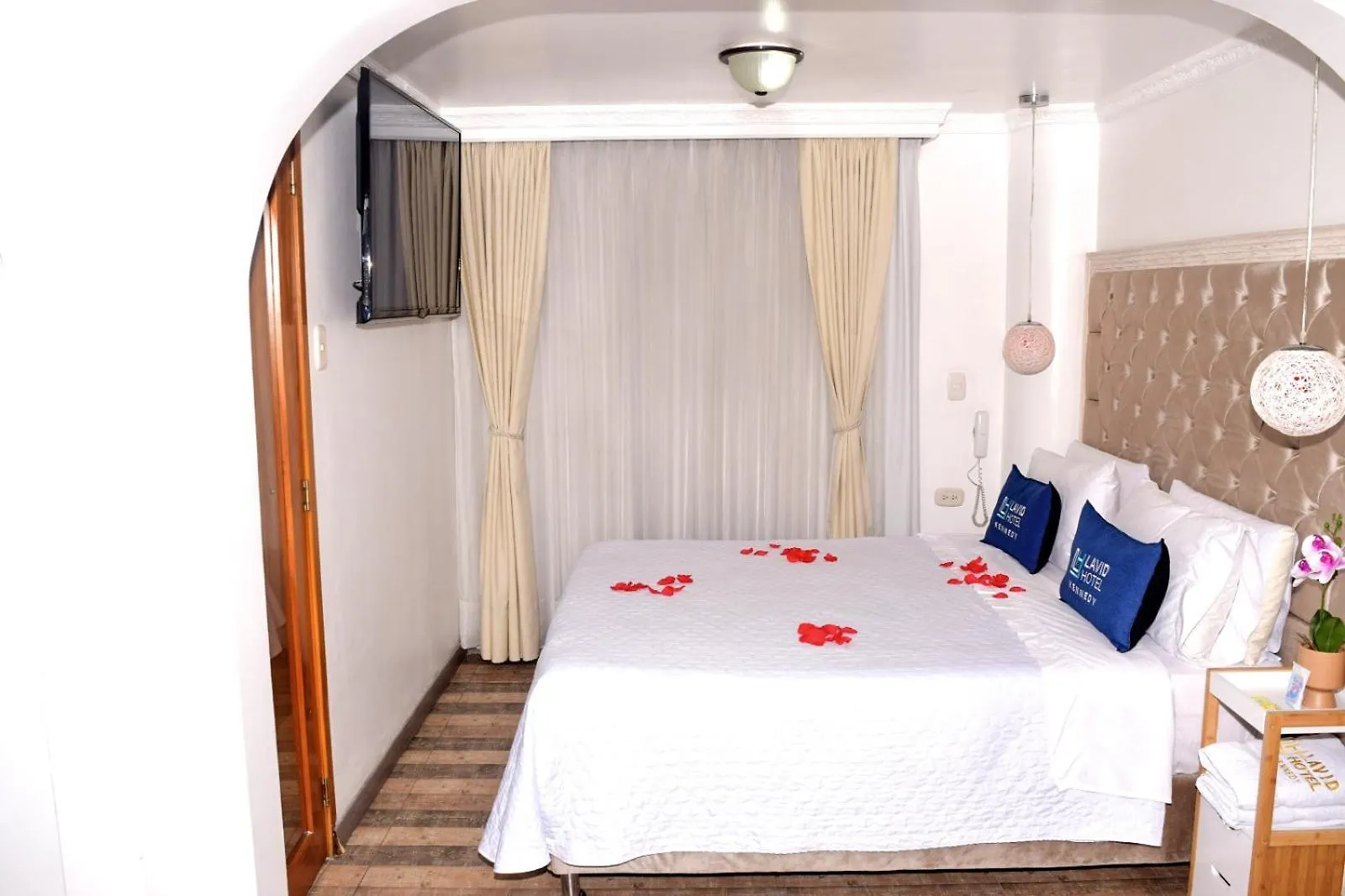 **  Lavid Hotel Kennedy Bogota Colombia