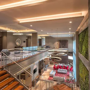Hotel Hilton Garden Airport