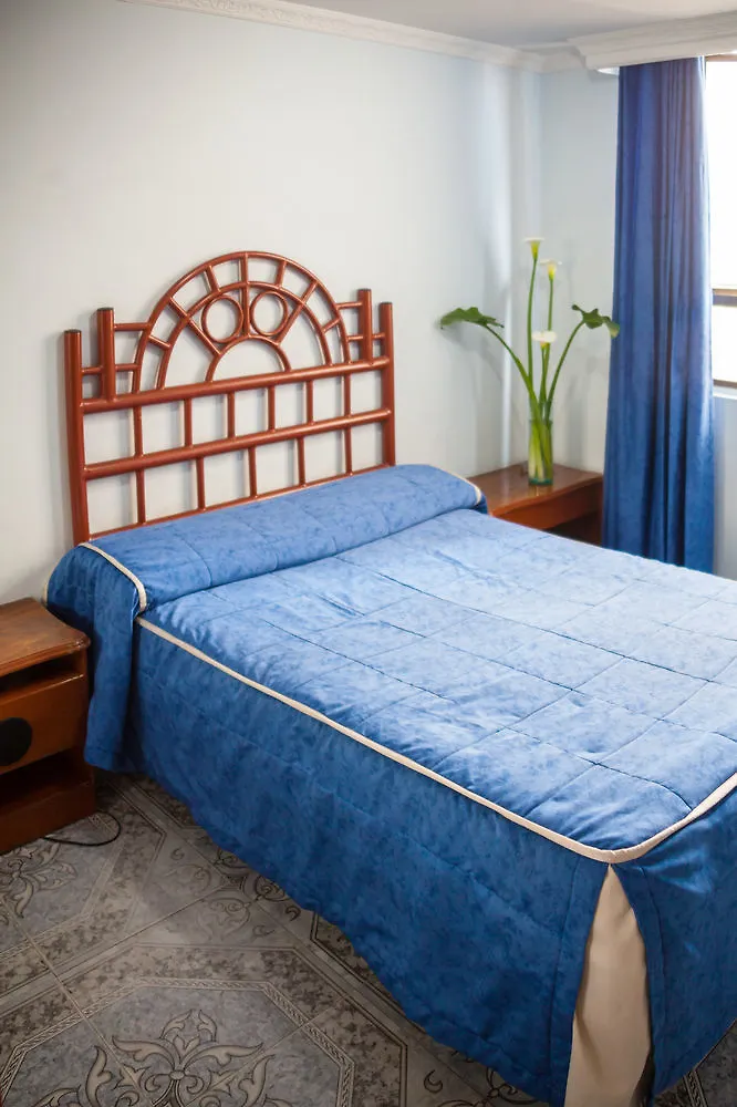 Lavid Hotel Kennedy Bogotá 2*,